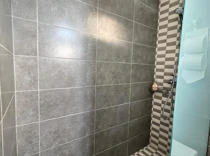 Stonegarden Apartamento *